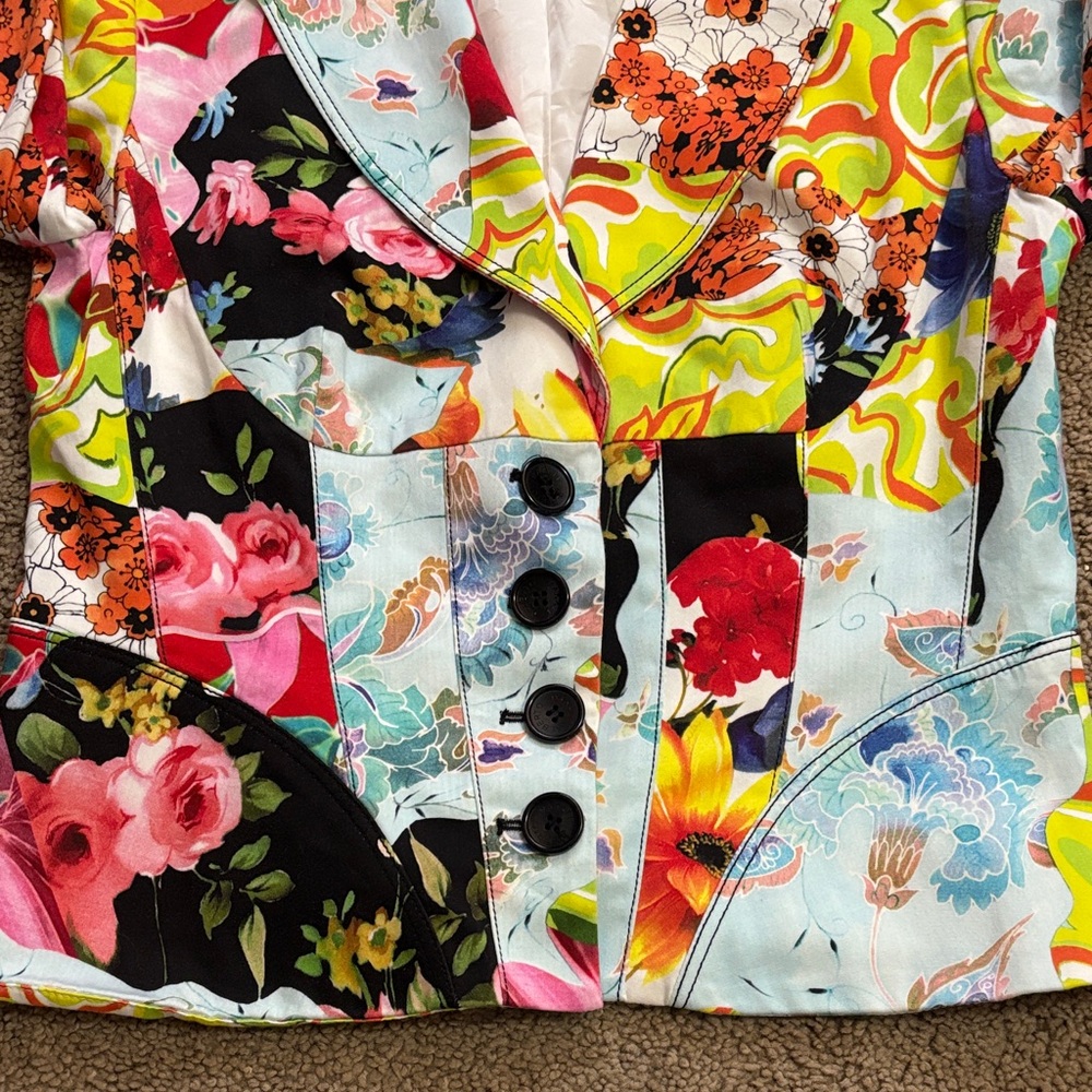 Alberto Makali ladies Colorful Floral Blazer - Picture 3 of 8